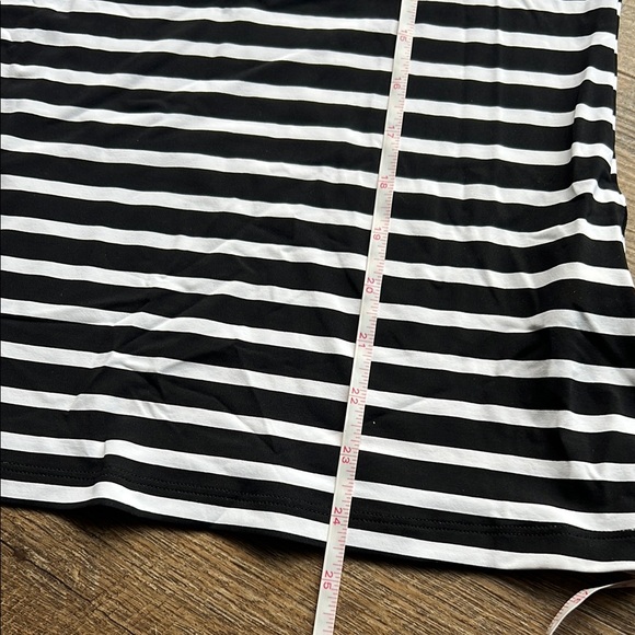 Lands’ End Set of Women’s Rash Guard Long Sleeve Swim Shirts - Picture 4 of 9